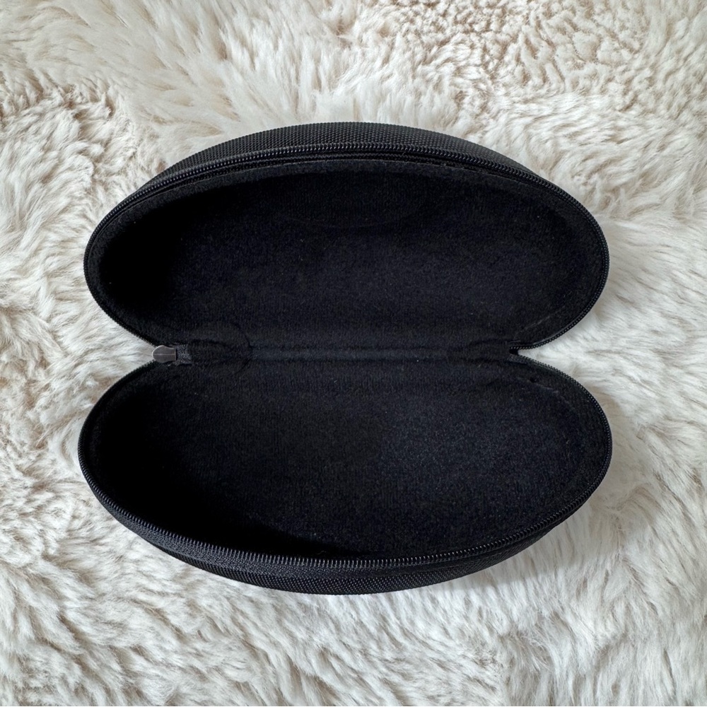 Oakley Black Sunglasses Case - Picture 6 of 6